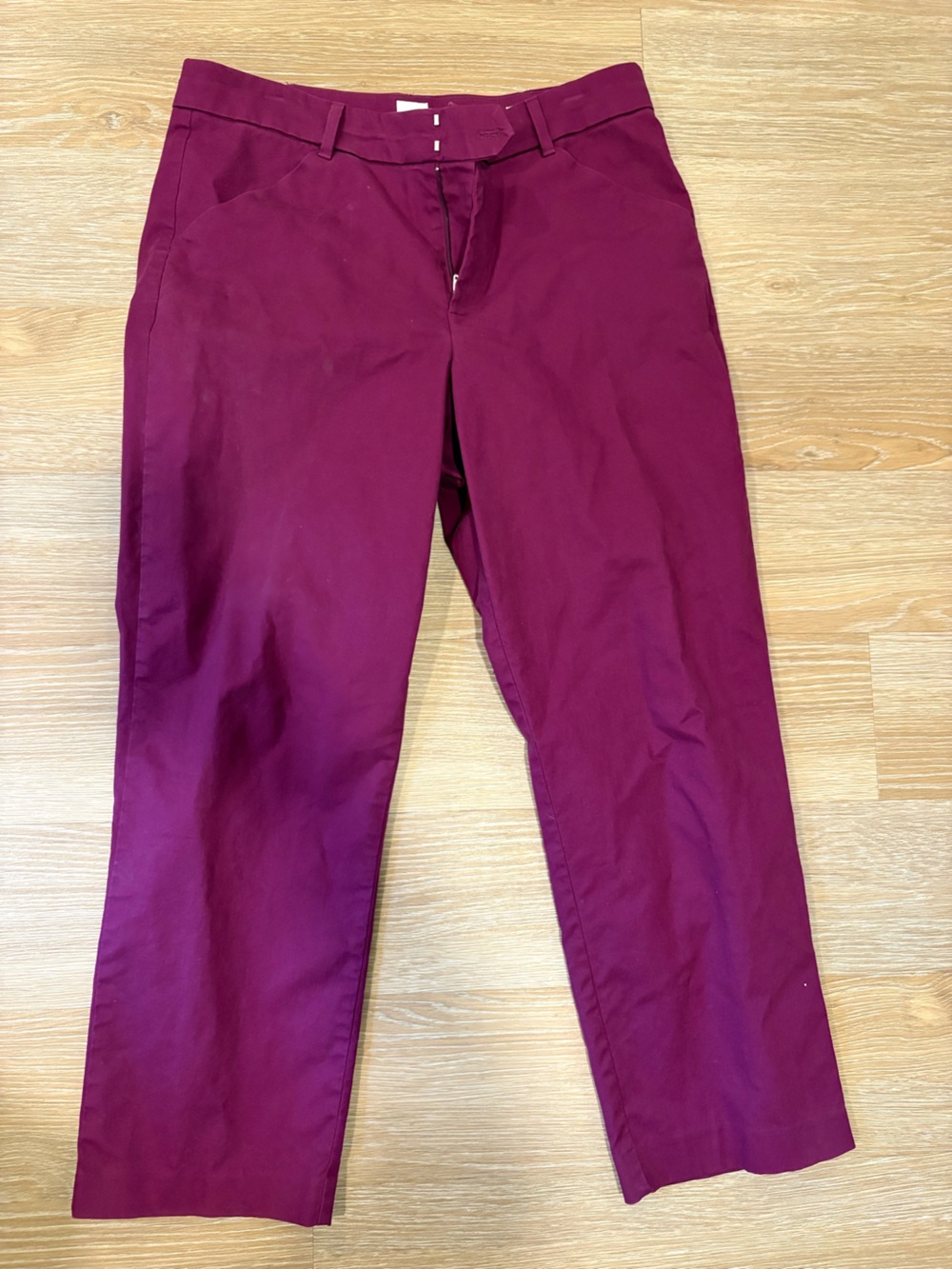 GAP Slim Ankle Khaki pants